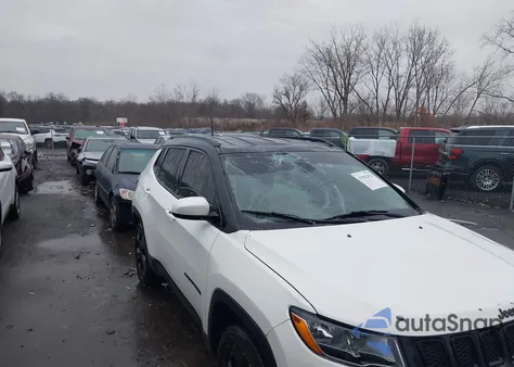 2019 Jeep Compass Altitude 4X4 z USA, uszkodzony, nr VIN 3C4NJDBB7KT648594